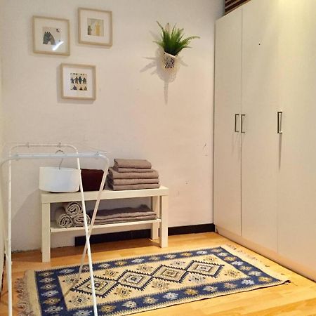 Апартаменты San Matias Urban Retreat With Balcony Гранада Экстерьер фото